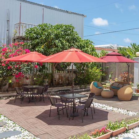Hotel Oasis Boutique House Saipan Exterior foto